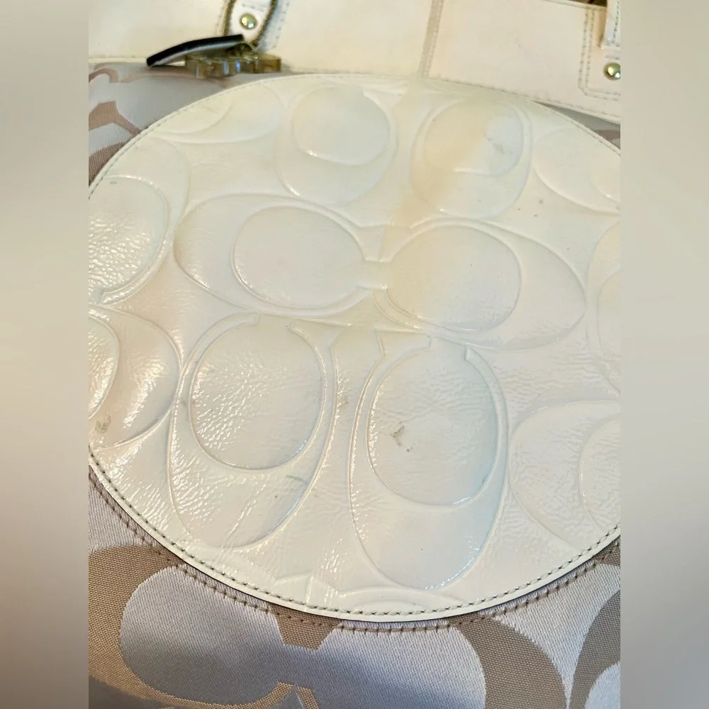 Coach Laura Signature Tote